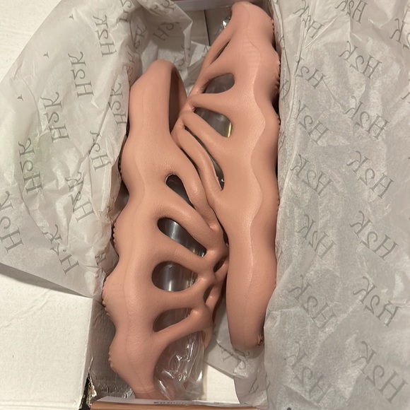 H2K Fiona Slip On Sandal size 11 - Picture 6 of 9